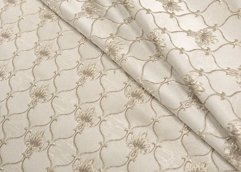 Аметист CALEDONIA — КАЛЕДОНИЯ сияющий бежевый (CALEDONIA diamond biscotti), фактура мебельной ткани